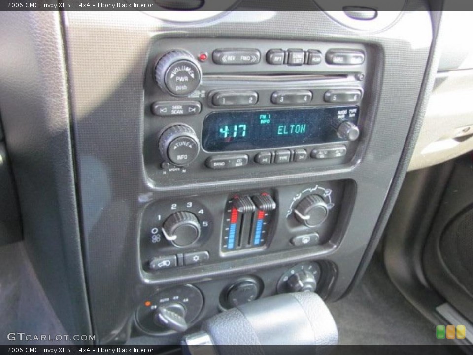 Ebony Black Interior Controls for the 2006 GMC Envoy XL SLE 4x4 #38667686