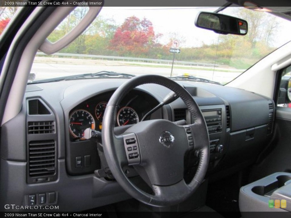 Charcoal Interior Photo for the 2009 Nissan Titan SE Crew Cab 4x4 #38669746
