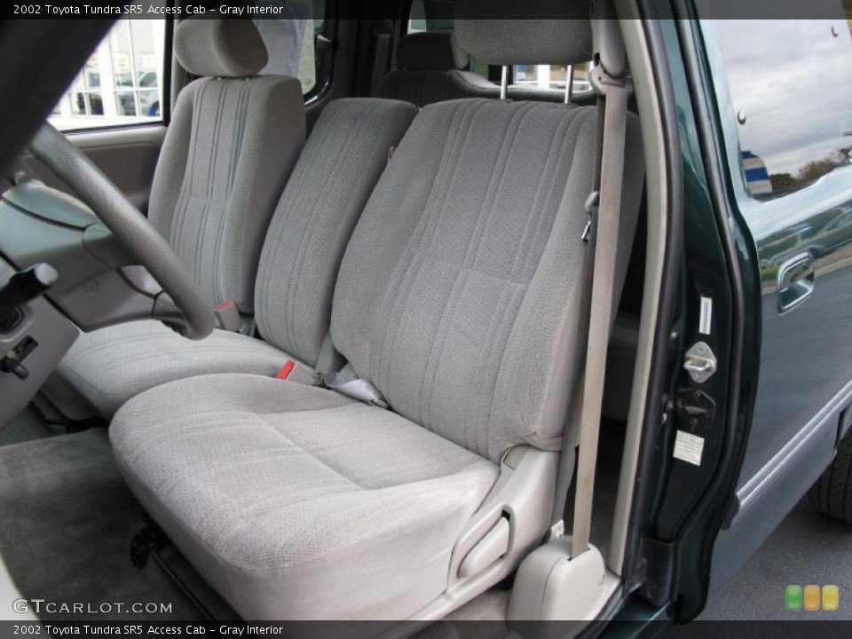 Gray Interior Photo for the 2002 Toyota Tundra SR5 Access Cab #38672643