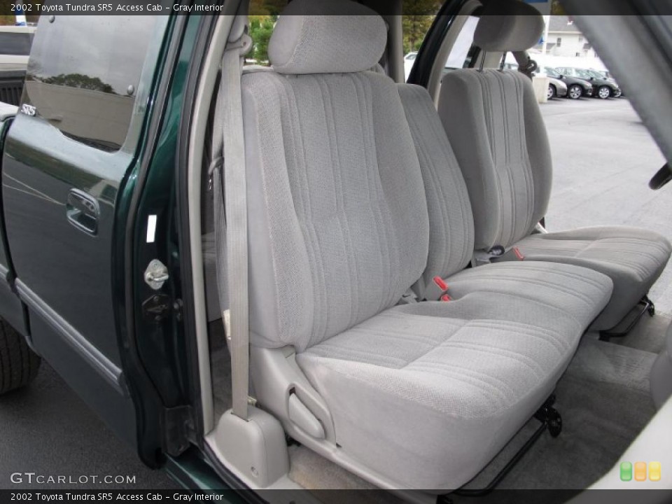 Gray Interior Photo for the 2002 Toyota Tundra SR5 Access Cab #38672683