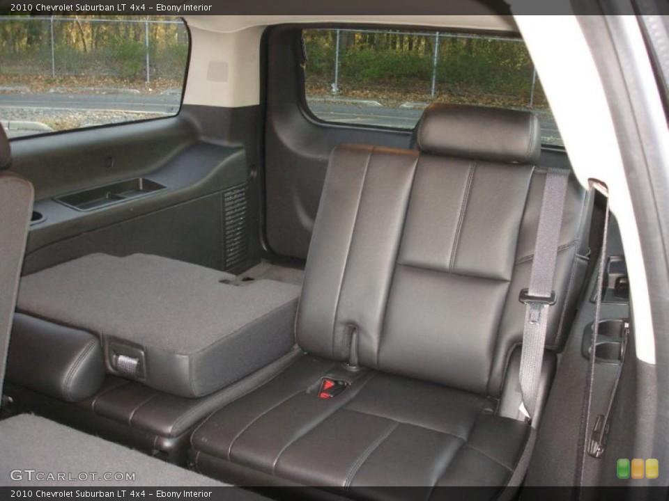 Ebony Interior Photo for the 2010 Chevrolet Suburban LT 4x4 #38678078