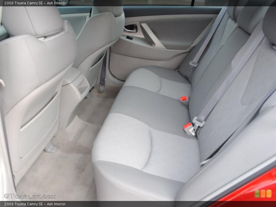 Ash Interior Photo for the 2009 Toyota Camry SE #38679134