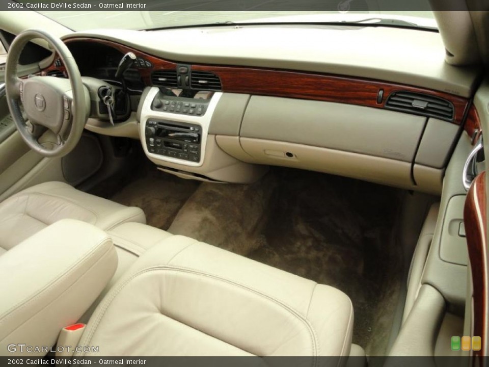 Oatmeal Interior Dashboard for the 2002 Cadillac DeVille Sedan #38680758