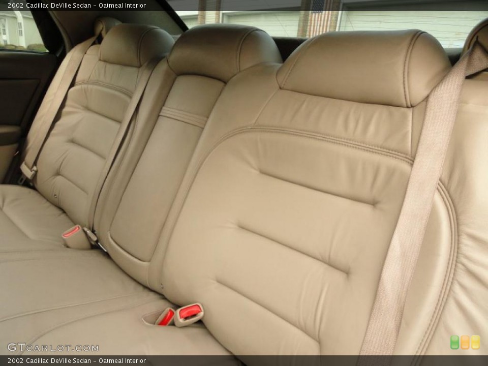 Oatmeal Interior Photo for the 2002 Cadillac DeVille Sedan #38680850