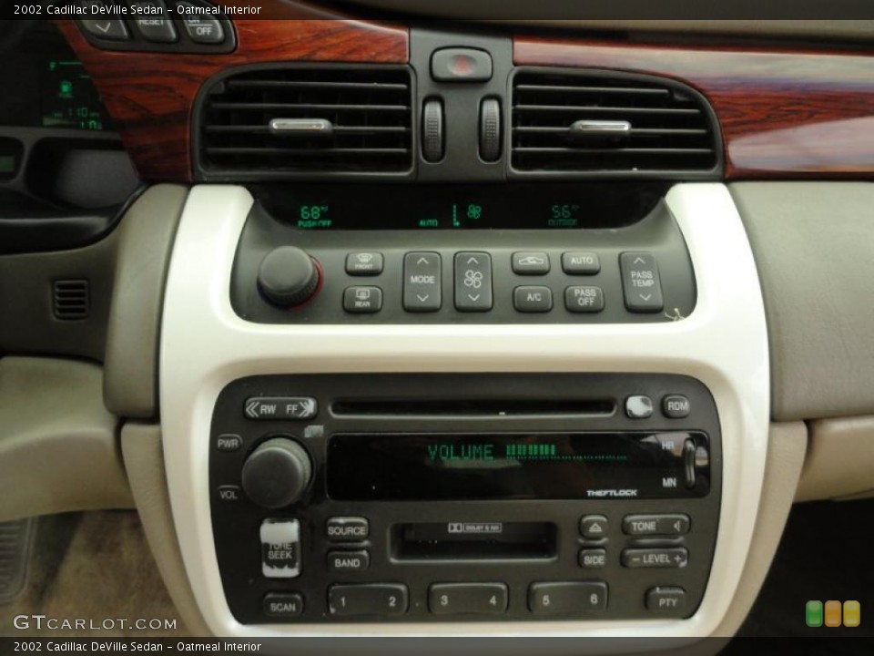 Oatmeal Interior Controls for the 2002 Cadillac DeVille Sedan #38680866