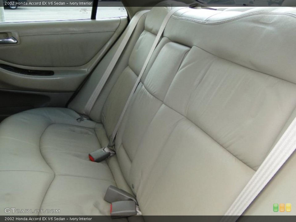 Ivory Interior Photo for the 2002 Honda Accord EX V6 Sedan #38685350