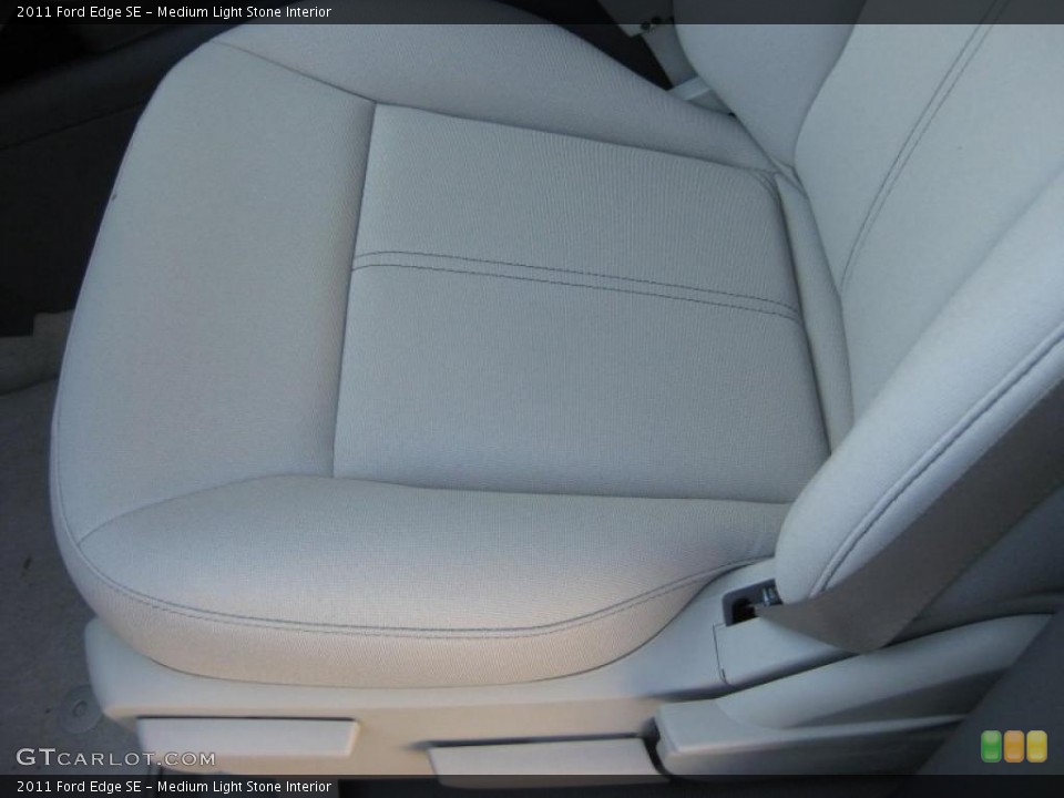 Medium Light Stone Interior Photo for the 2011 Ford Edge SE #38685438