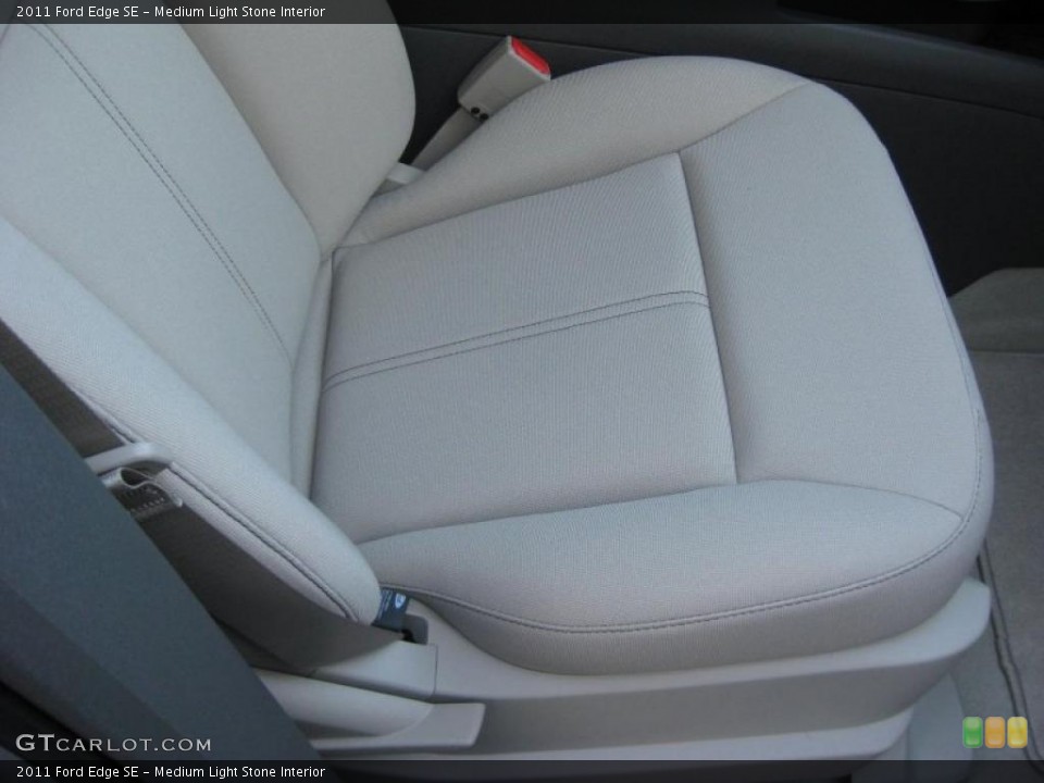 Medium Light Stone Interior Photo for the 2011 Ford Edge SE #38685486