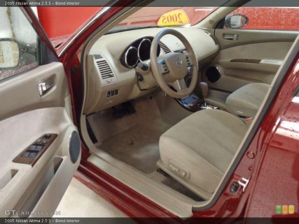 Blond Interior Prime Interior for the 2005 Nissan Altima 2.5 S #38688512