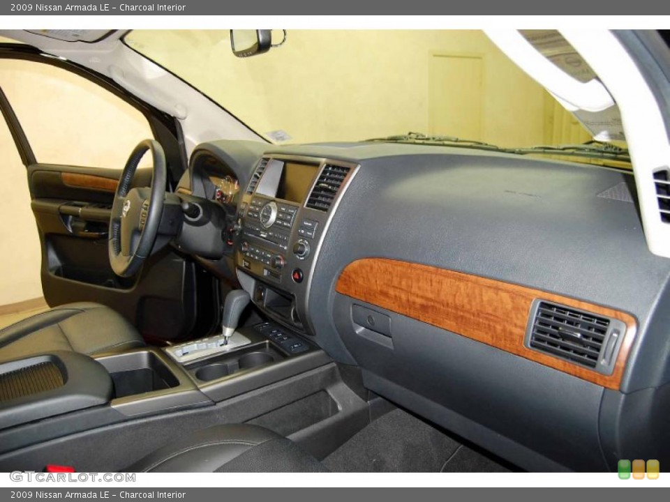 Charcoal Interior Photo for the 2009 Nissan Armada LE #38694110