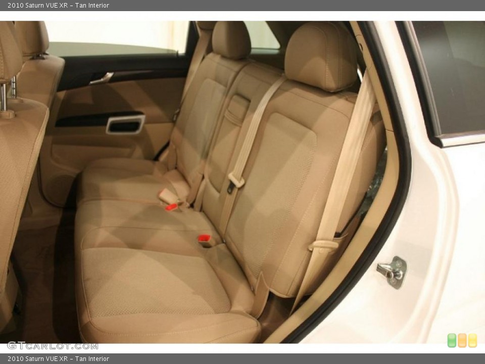 Tan Interior Photo for the 2010 Saturn VUE XR #38703019
