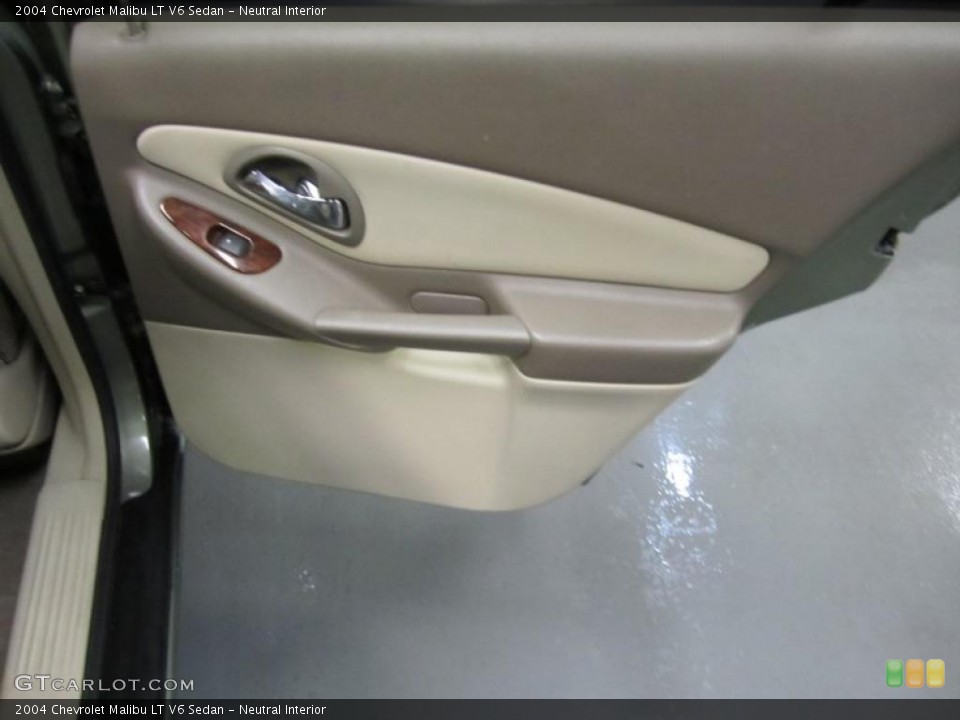 Neutral Interior Door Panel for the 2004 Chevrolet Malibu LT V6 Sedan #38703547
