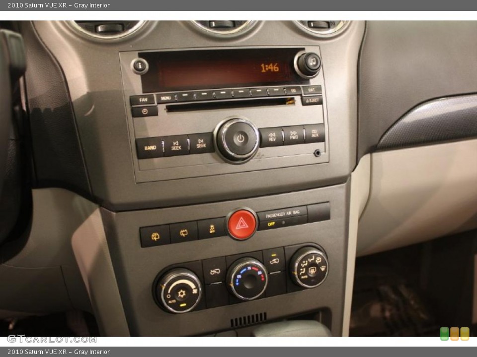 Gray Interior Controls for the 2010 Saturn VUE XR #38704179