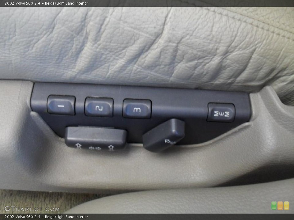 Beige/Light Sand Interior Controls for the 2002 Volvo S60 2.4 #38706235