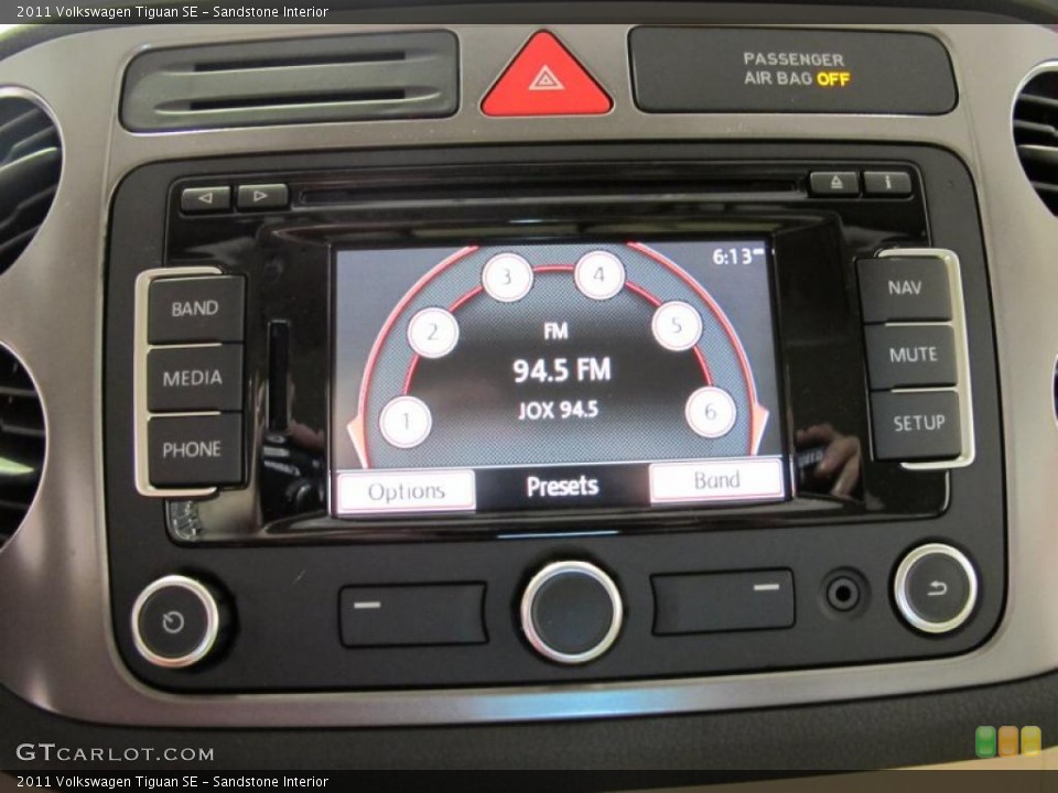 Sandstone Interior Navigation for the 2011 Volkswagen Tiguan SE #38707747
