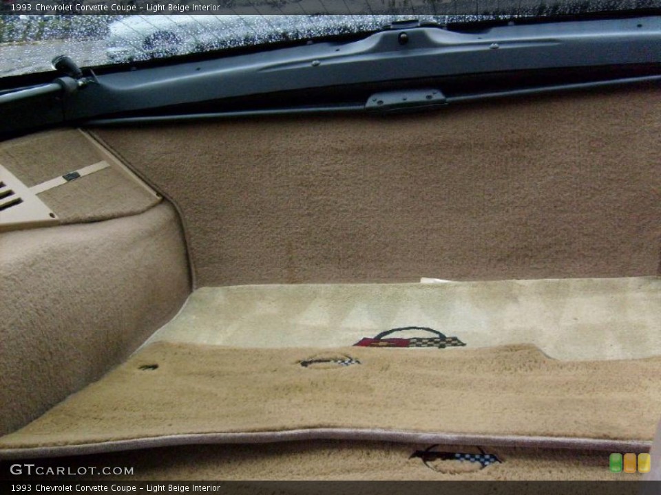 Light Beige Interior Trunk for the 1993 Chevrolet Corvette Coupe #38707791