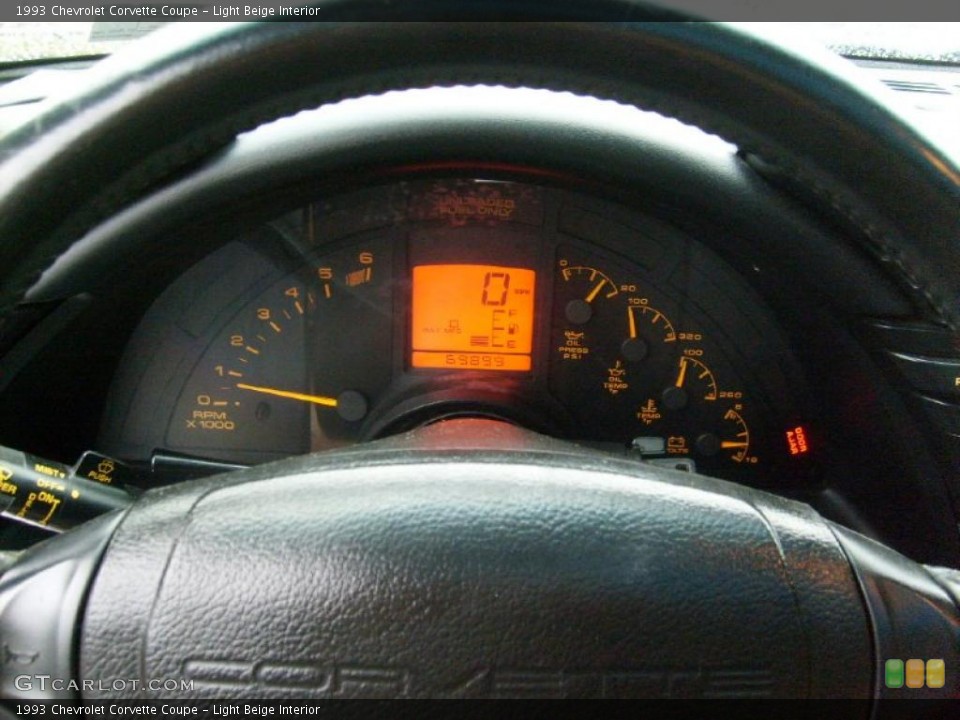 Light Beige Interior Gauges for the 1993 Chevrolet Corvette Coupe #38707975