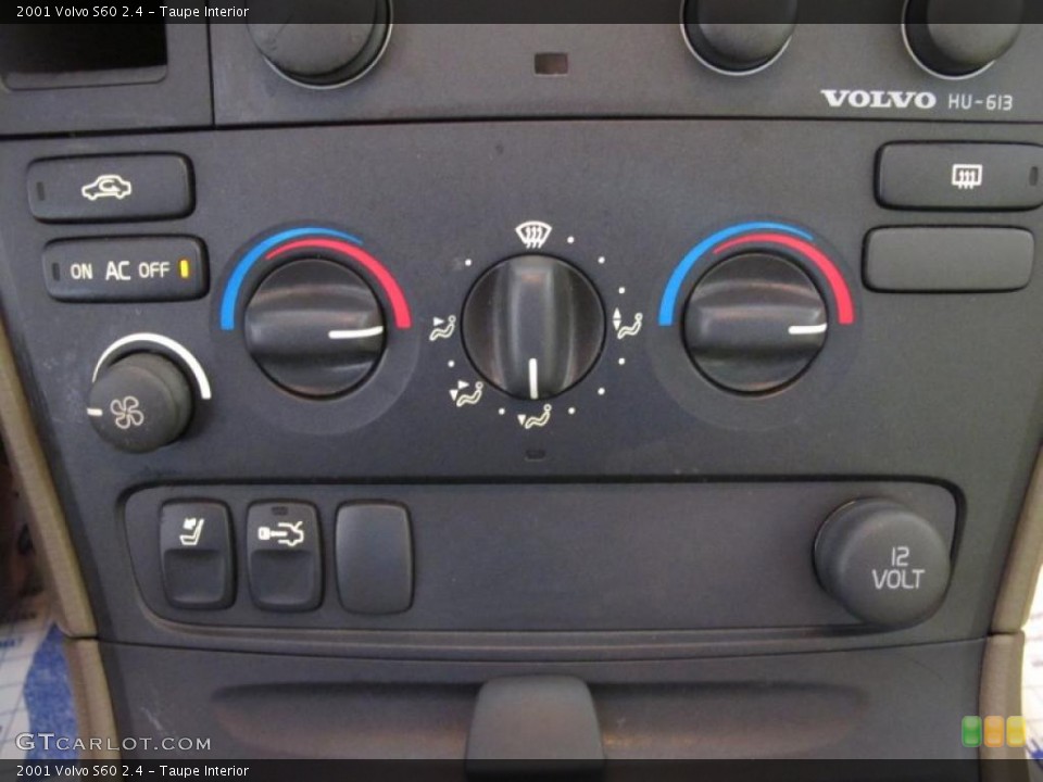 Taupe Interior Controls for the 2001 Volvo S60 2.4 #38709175