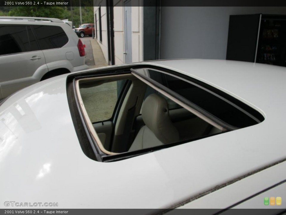 Taupe Interior Sunroof for the 2001 Volvo S60 2.4 #38709211