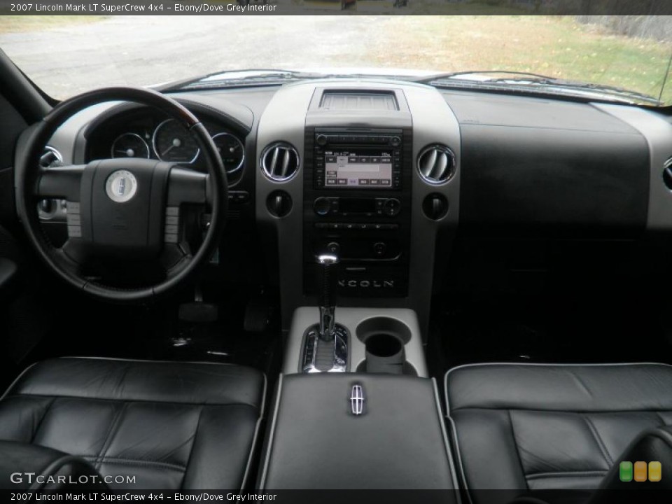 Ebony/Dove Grey Interior Photo for the 2007 Lincoln Mark LT SuperCrew 4x4 #38709747