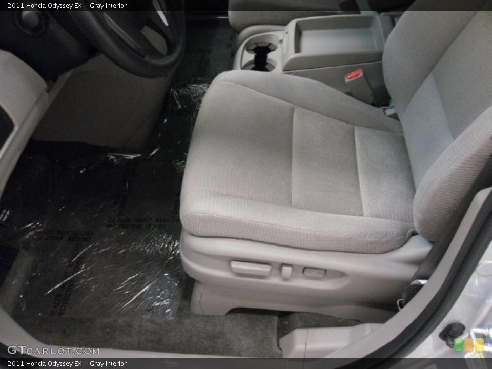 Gray Interior Photo for the 2011 Honda Odyssey EX #38710987