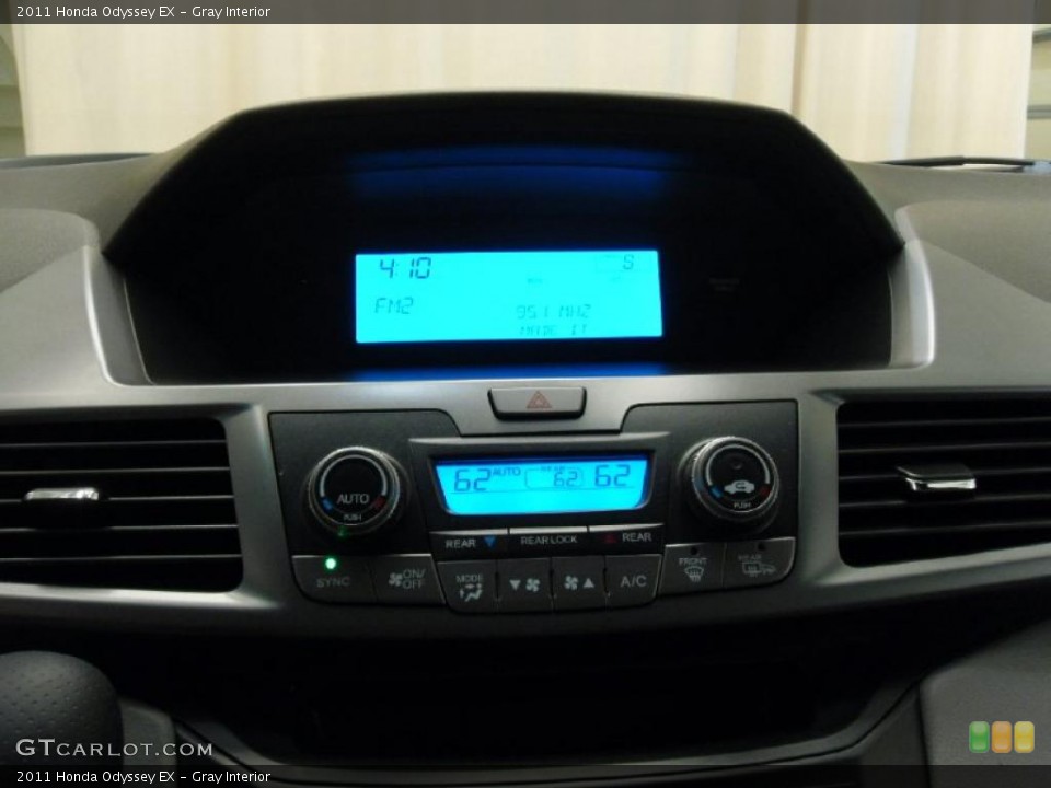 Gray Interior Controls for the 2011 Honda Odyssey EX #38711119