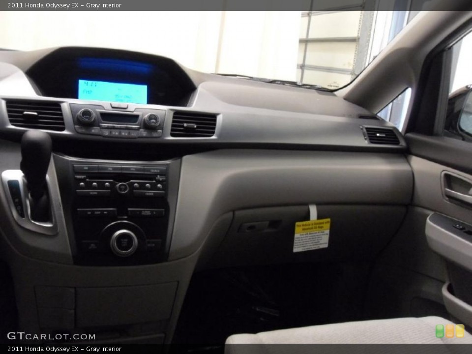 Gray Interior Dashboard for the 2011 Honda Odyssey EX #38711203