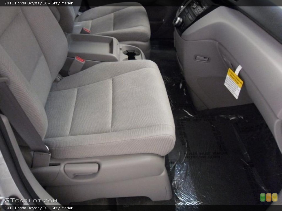 Gray Interior Photo for the 2011 Honda Odyssey EX #38711263
