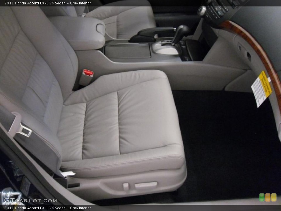 Gray Interior Photo for the 2011 Honda Accord EX-L V6 Sedan #38712347