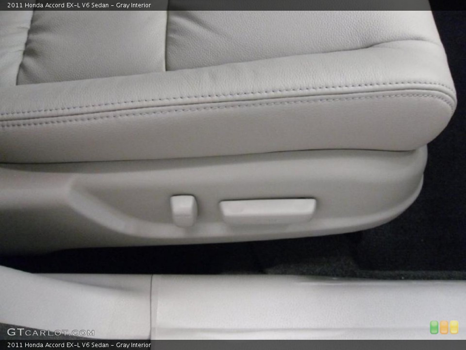 Gray Interior Photo for the 2011 Honda Accord EX-L V6 Sedan #38712363