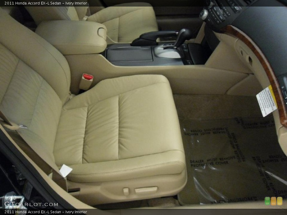 Ivory Interior Photo for the 2011 Honda Accord EX-L Sedan #38712835