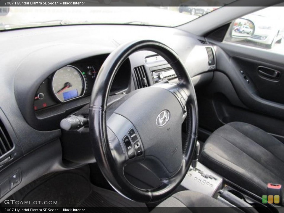 Black Interior Photo for the 2007 Hyundai Elantra SE Sedan #38715011