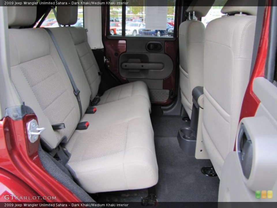 Dark Khaki/Medium Khaki Interior Photo for the 2009 Jeep Wrangler Unlimited Sahara #38718635