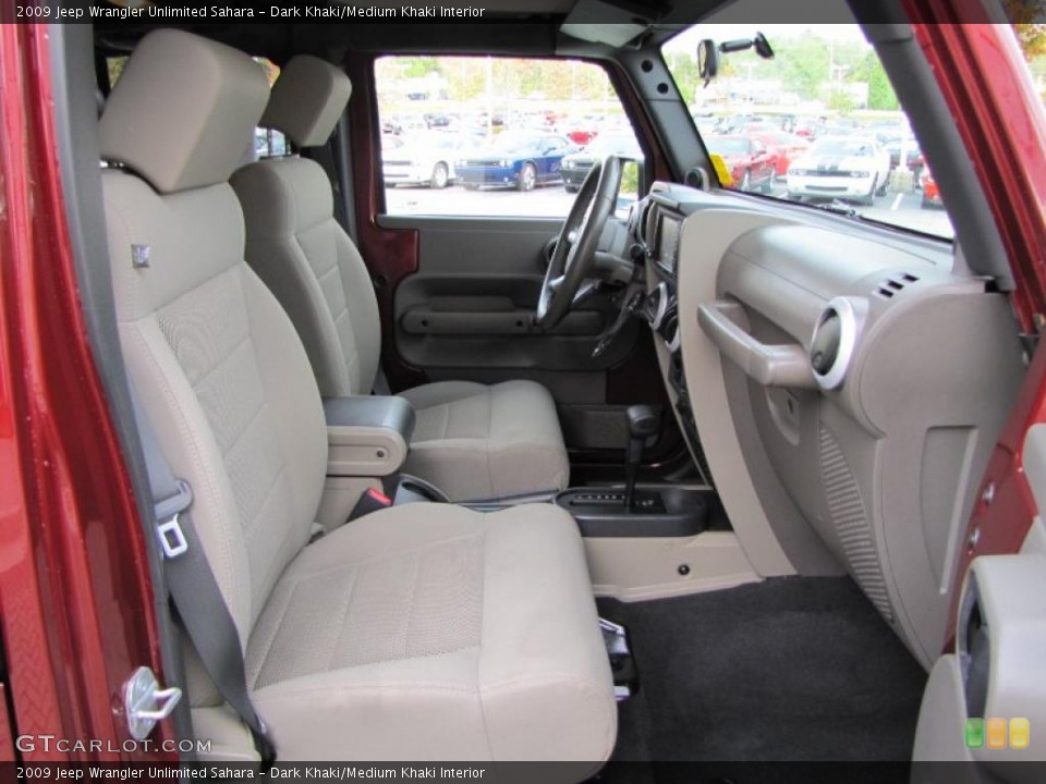 Dark Khaki/Medium Khaki Interior Photo for the 2009 Jeep Wrangler Unlimited Sahara #38718663