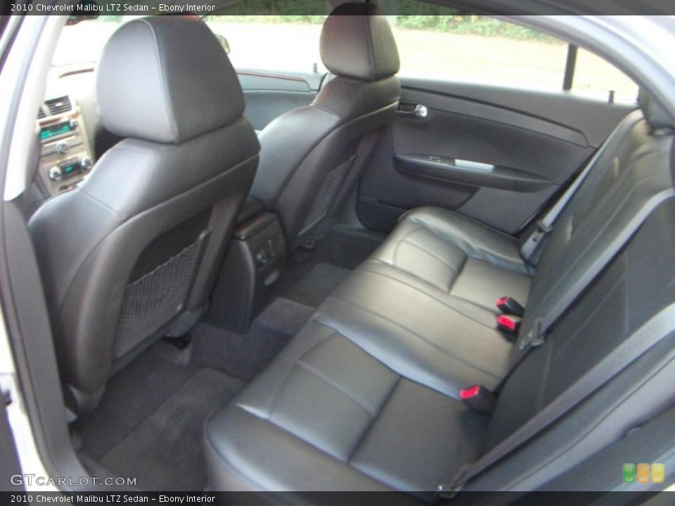 Ebony Interior Photo for the 2010 Chevrolet Malibu LTZ Sedan #38719399