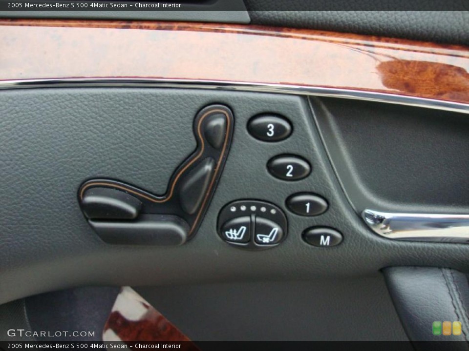 Charcoal Interior Controls for the 2005 Mercedes-Benz S 500 4Matic Sedan #38722903
