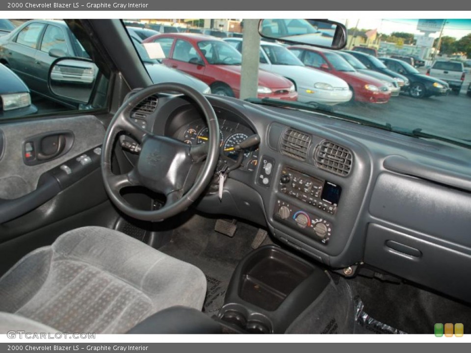 Graphite Gray Interior Dashboard for the 2000 Chevrolet Blazer LS #38723007