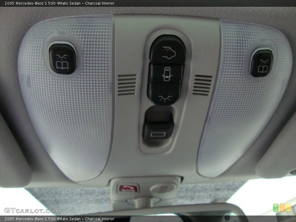 Charcoal Interior Controls for the 2005 Mercedes-Benz S 500 4Matic Sedan #38723287