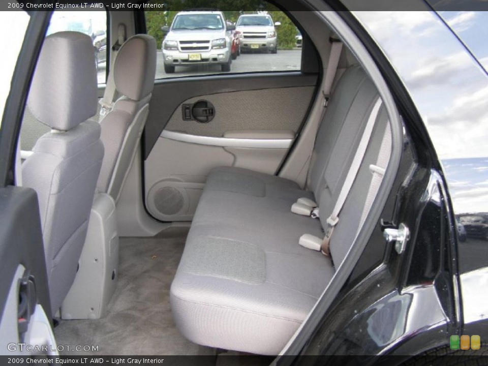 Light Gray Interior Photo for the 2009 Chevrolet Equinox LT AWD #38724283