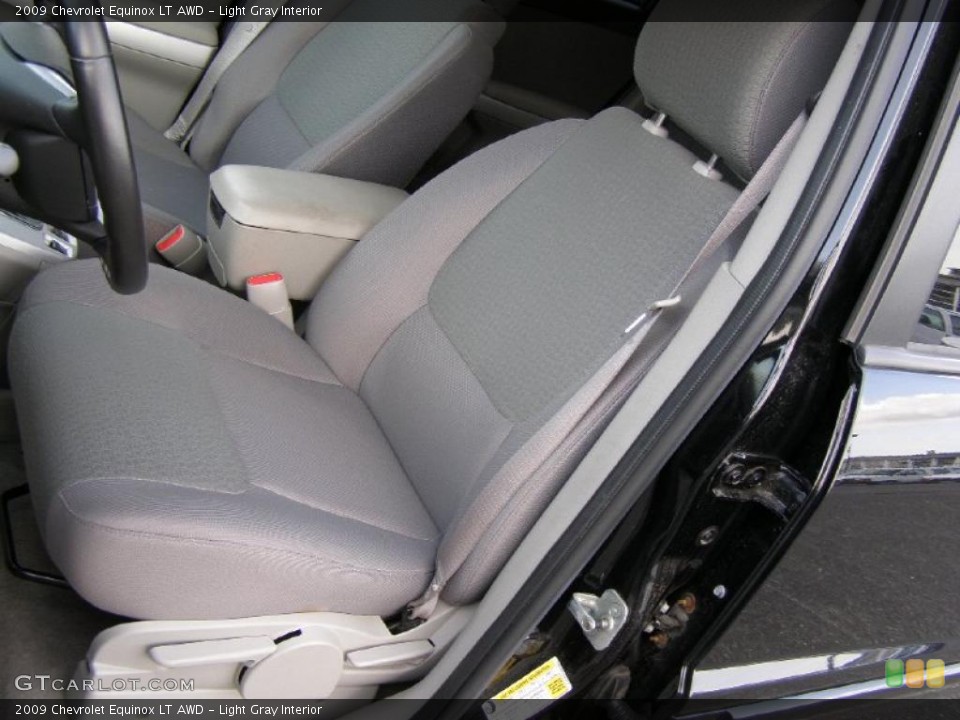 Light Gray Interior Photo for the 2009 Chevrolet Equinox LT AWD #38724363