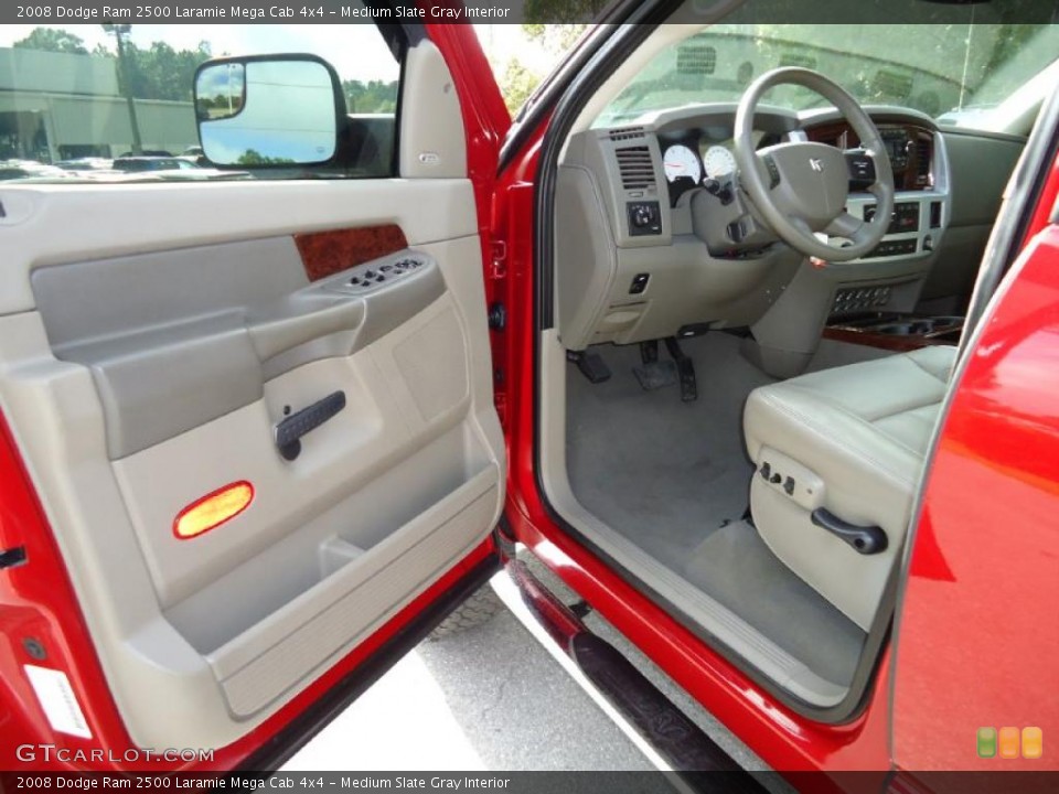Medium Slate Gray Interior Photo for the 2008 Dodge Ram 2500 Laramie Mega Cab 4x4 #38725895