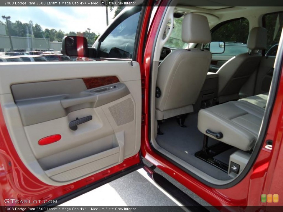 Medium Slate Gray Interior Photo for the 2008 Dodge Ram 2500 Laramie Mega Cab 4x4 #38725943
