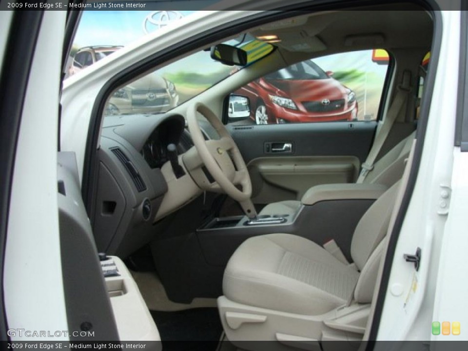 Medium Light Stone Interior Photo for the 2009 Ford Edge SE #38726271