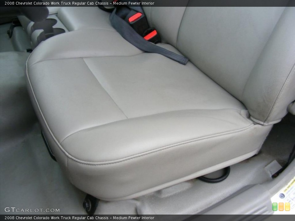 Medium Pewter Interior Photo for the 2008 Chevrolet Colorado Work Truck Regular Cab Chassis #38726755