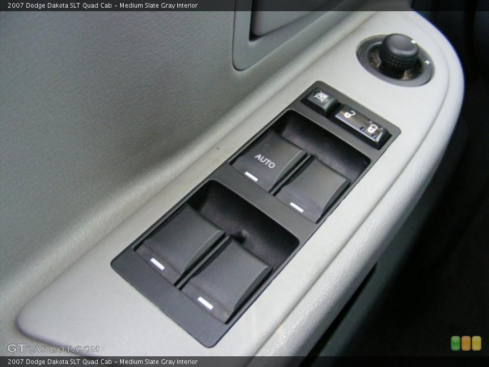 Medium Slate Gray Interior Controls for the 2007 Dodge Dakota SLT Quad Cab #38727891