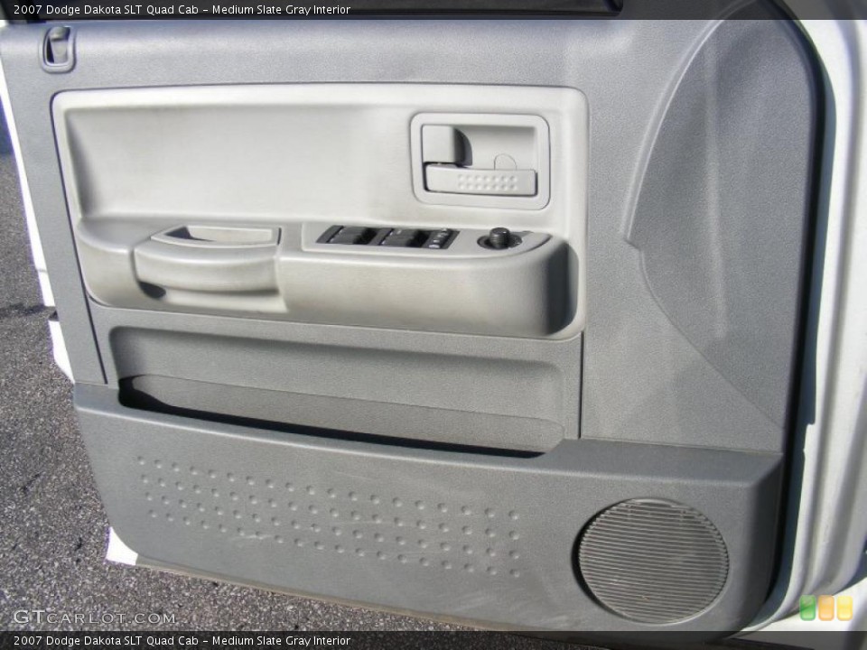 Medium Slate Gray Interior Door Panel for the 2007 Dodge Dakota SLT Quad Cab #38727931