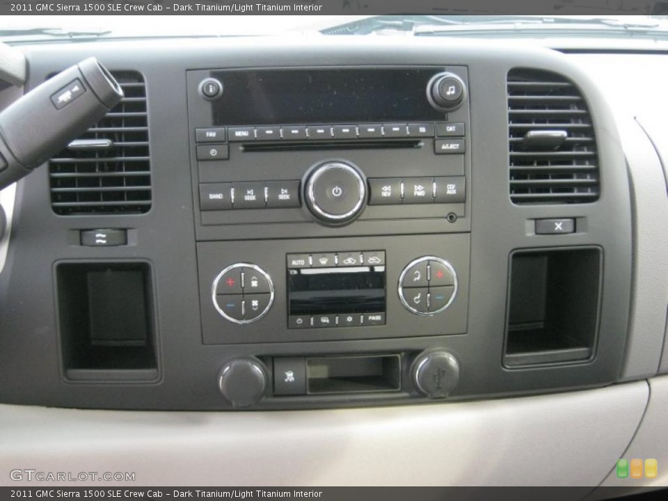 Dark Titanium/Light Titanium Interior Controls for the 2011 GMC Sierra 1500 SLE Crew Cab #38728563