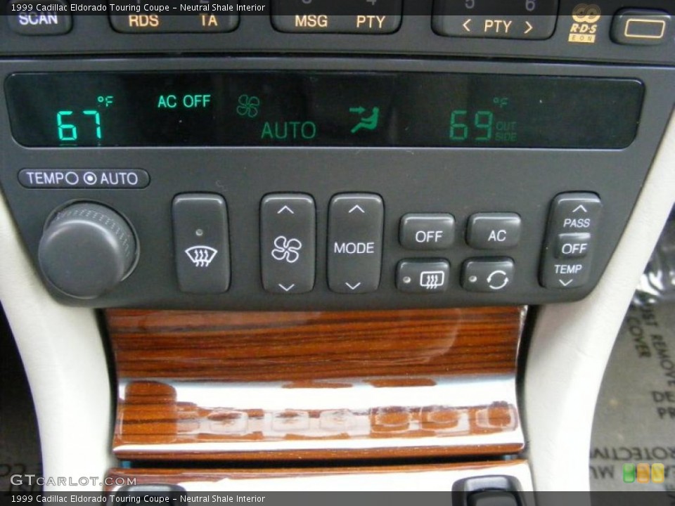 Neutral Shale Interior Controls for the 1999 Cadillac Eldorado Touring Coupe #38730423
