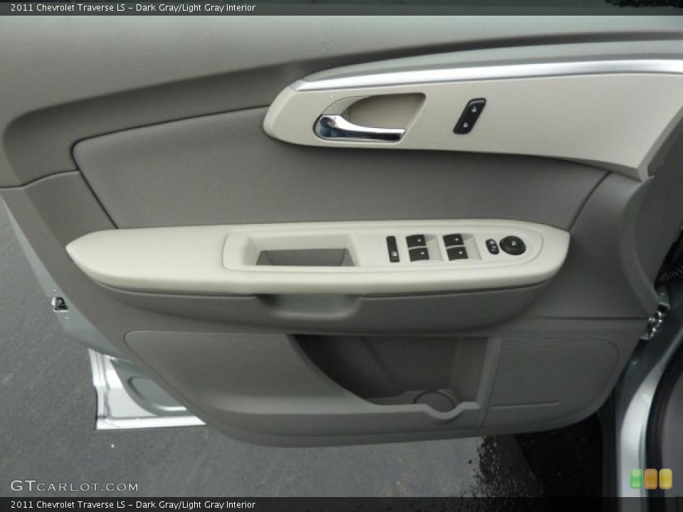 Dark Gray/Light Gray Interior Door Panel for the 2011 Chevrolet Traverse LS #38730675