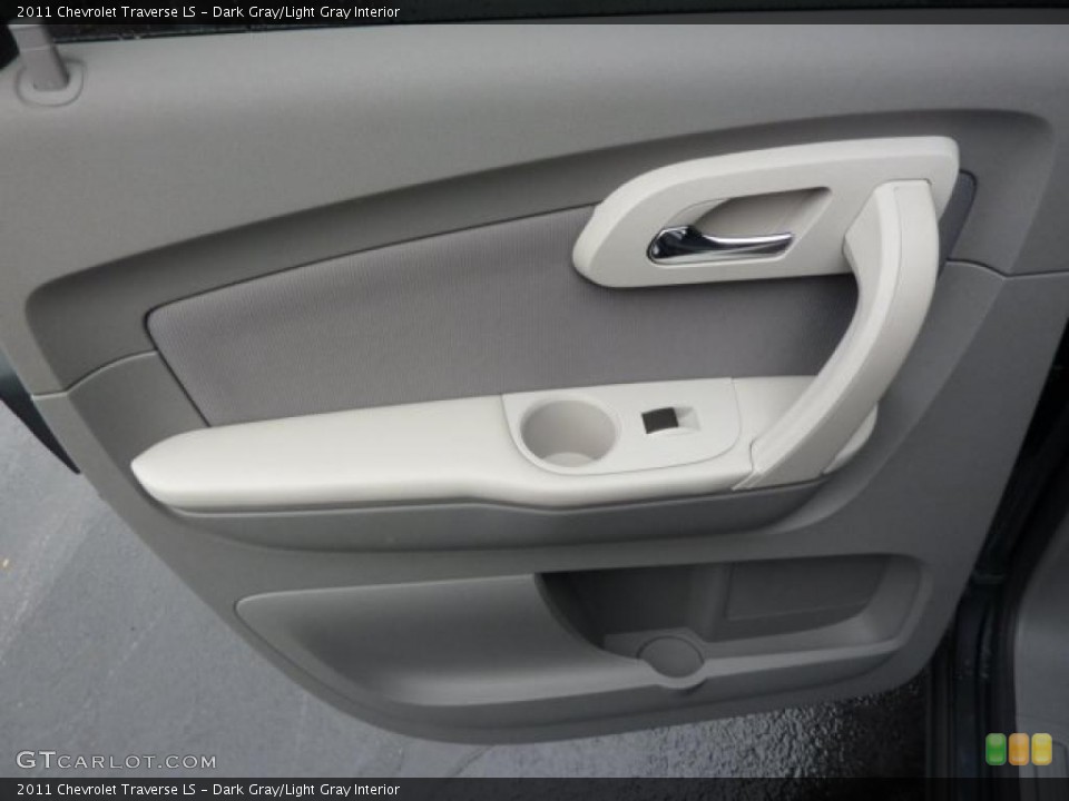 Dark Gray/Light Gray Interior Door Panel for the 2011 Chevrolet Traverse LS #38731023